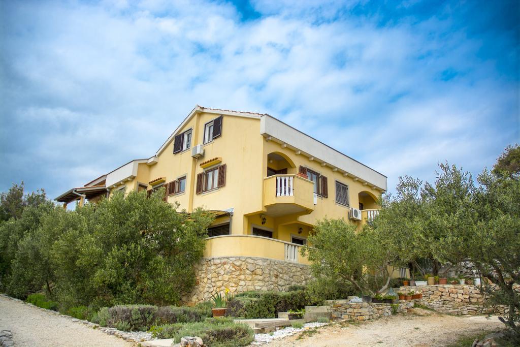House Lucija Apartment Sali Luaran gambar
